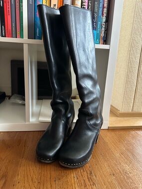 Swedish Hasbeens knee high black leather boots size 8.5 made in Italy